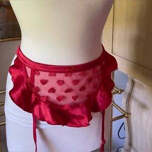 Victoria’s Secret Dream Angels Garter Belt M/L Red Hearts NWT Valentines $49.50